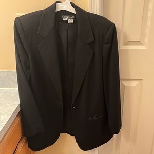 Black Wool Blazer Vintage!